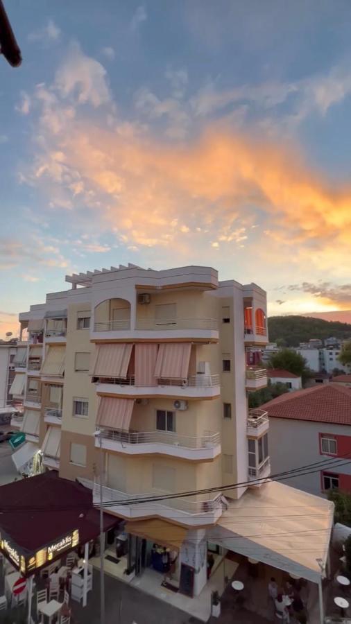 Ioanian Blue Apartament Himarë Exterior foto