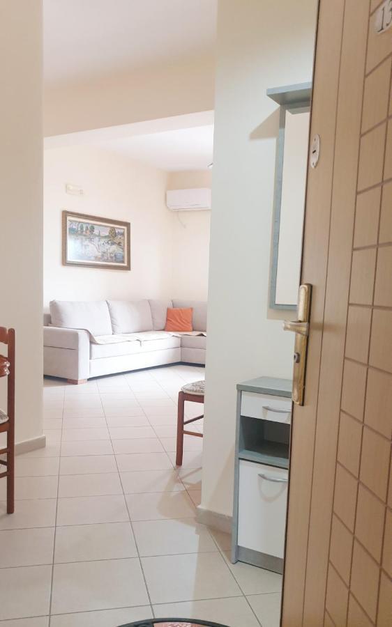 Ioanian Blue Apartament Himarë Exterior foto