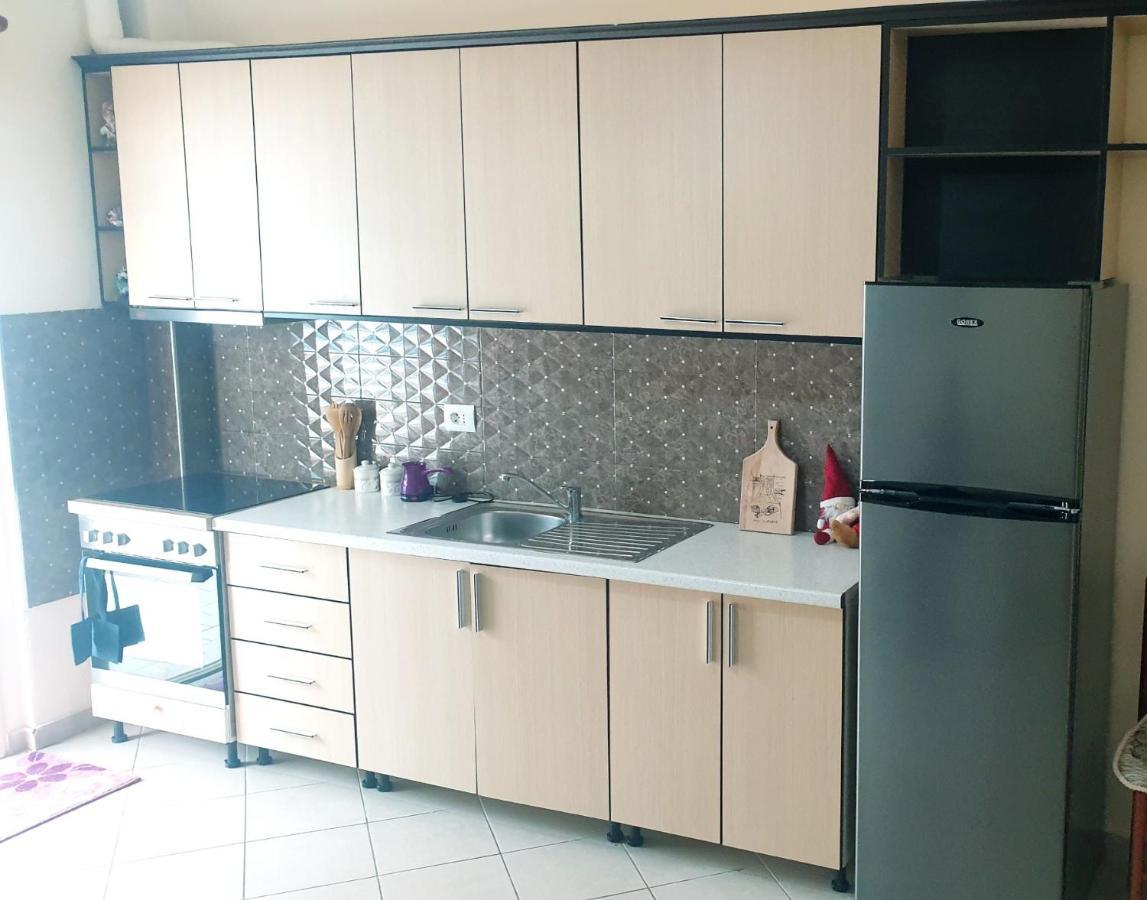 Ioanian Blue Apartament Himarë Exterior foto